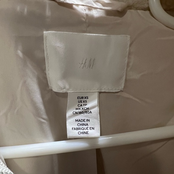 H&M Teddy coat - Picture 3 of 3